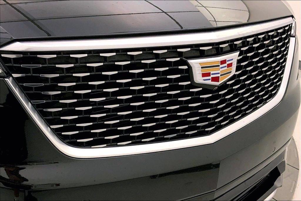Used 2024 Cadillac XT6 Premium Luxury w/ Technology Package AWD/4WD image 29