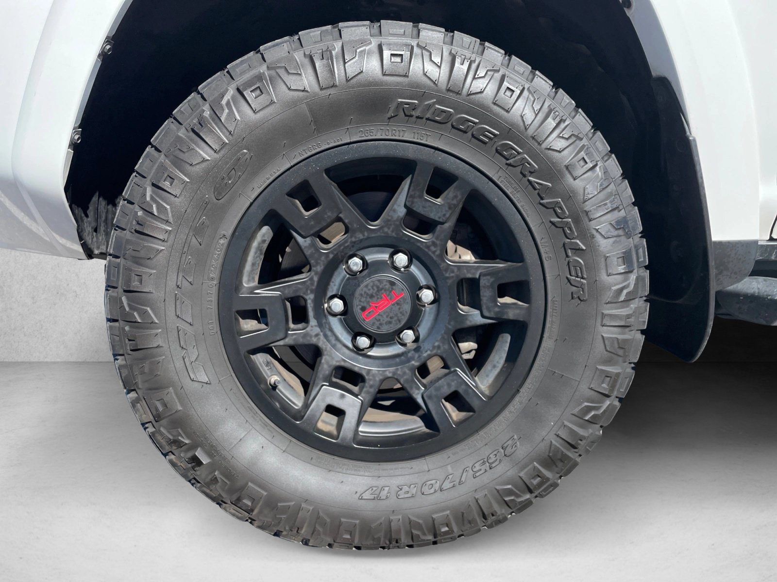 Used 2023 Toyota 4Runner SR5 AWD/4WD image 9