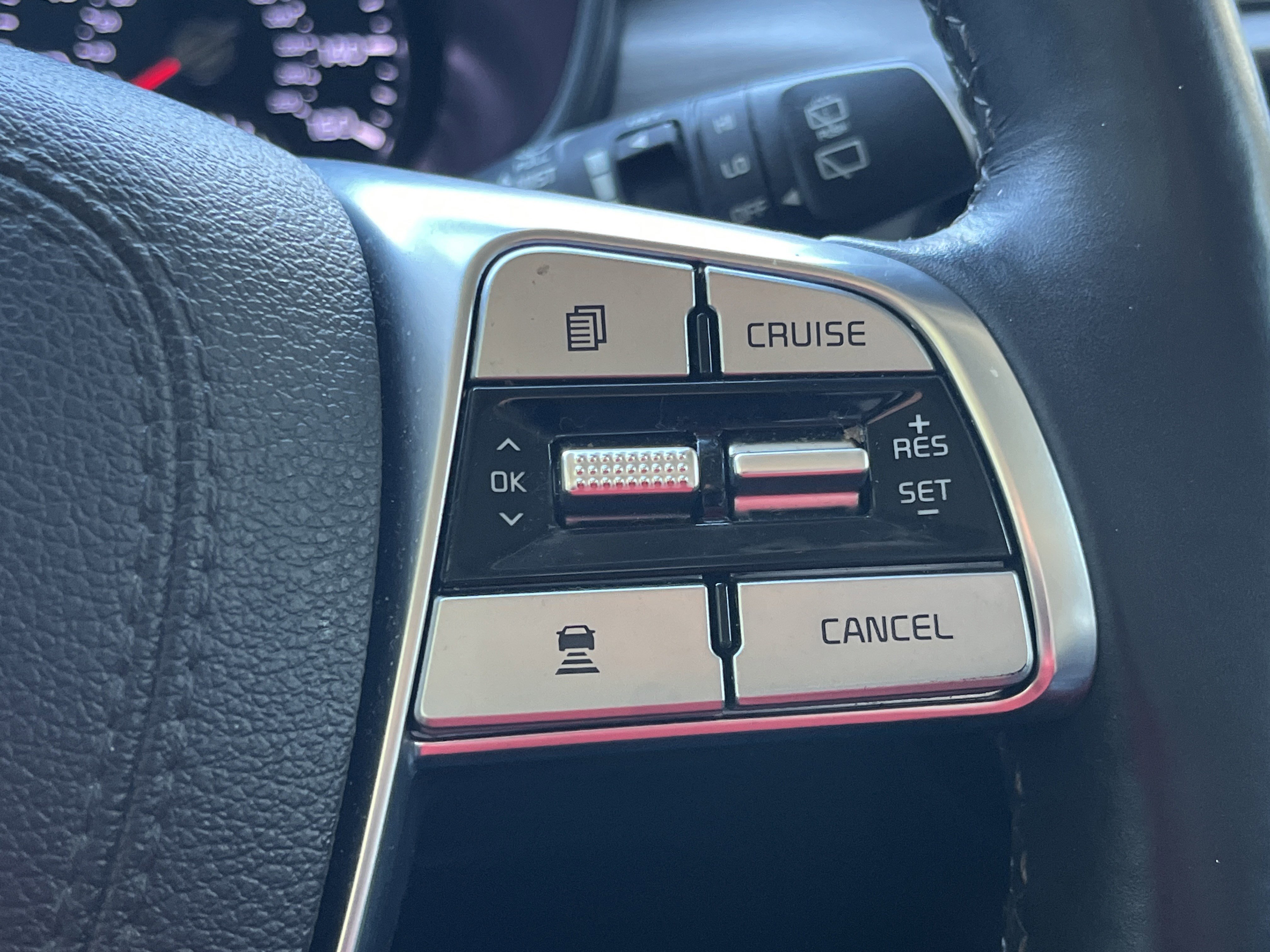 Used 2022 Kia Telluride EX w/ EX Premium Package image 14