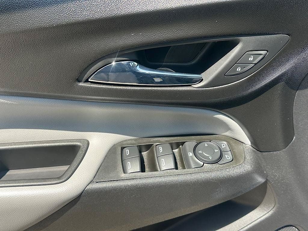 Used 2020 Chevrolet Equinox LT FWD image 14