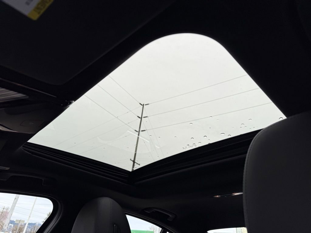 Used 2020 BMW 330i xDrive Sedan w/ Driving Assistance Package image 14