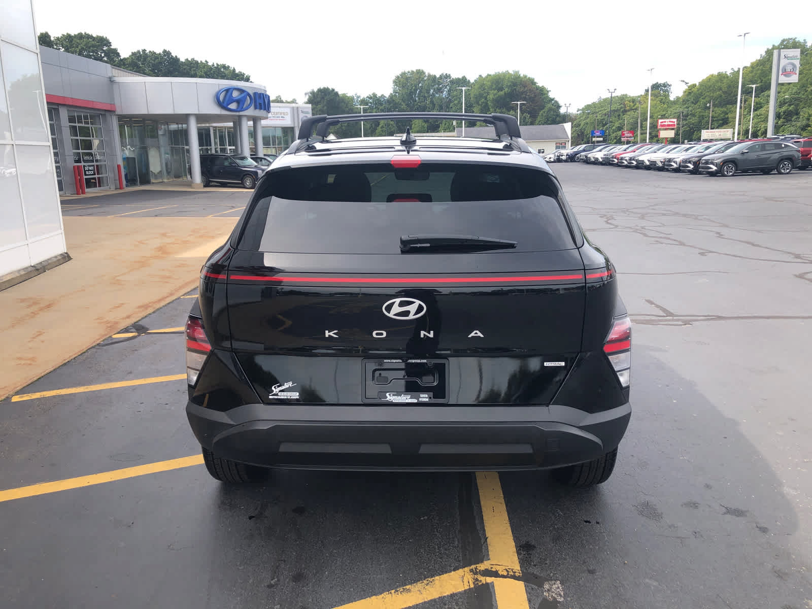 Certified 2025 Hyundai Kona SEL AWD/4WD image 5