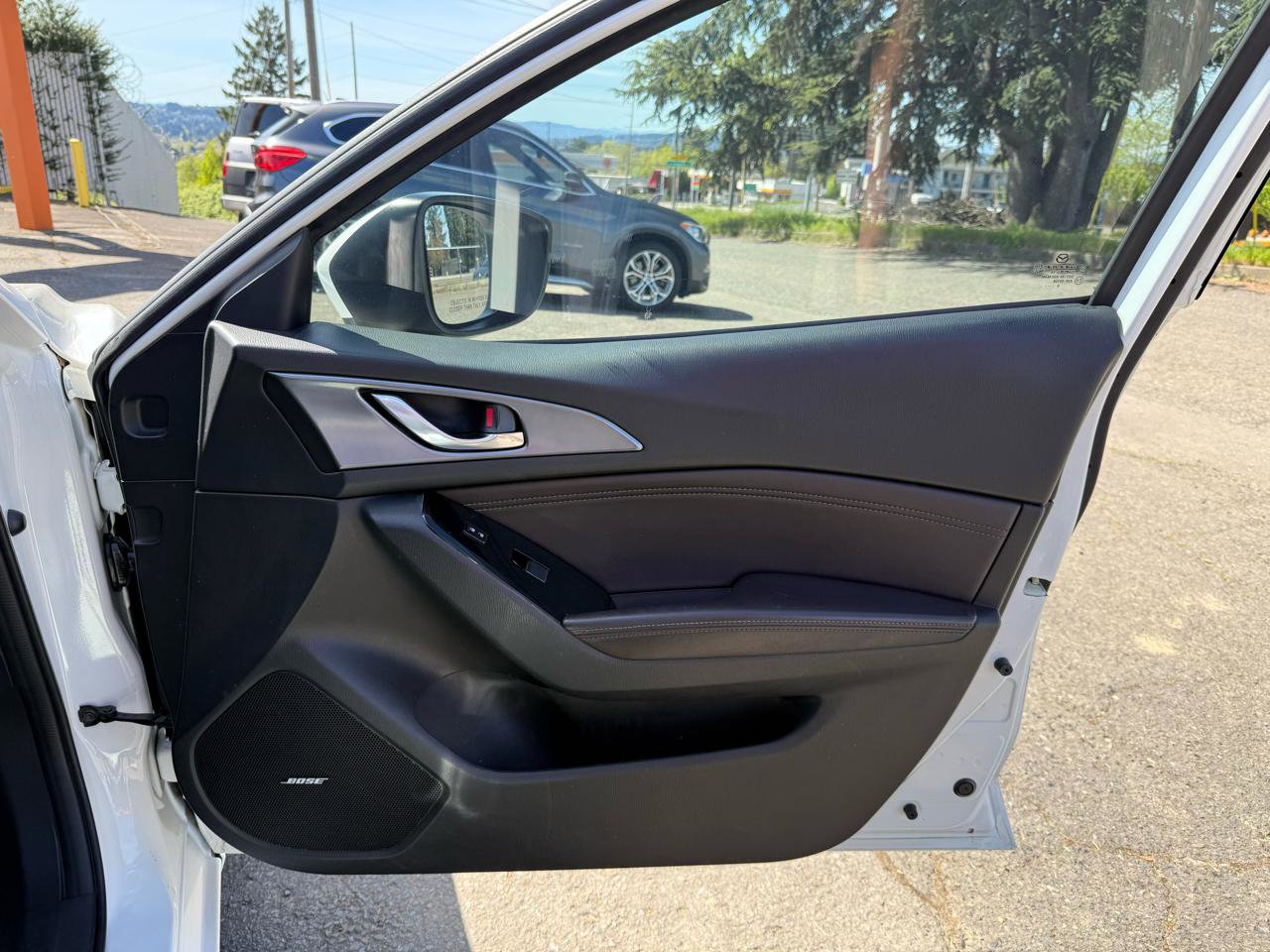 Used 2017 MAZDA MAZDA3 Grand Touring FWD image 23