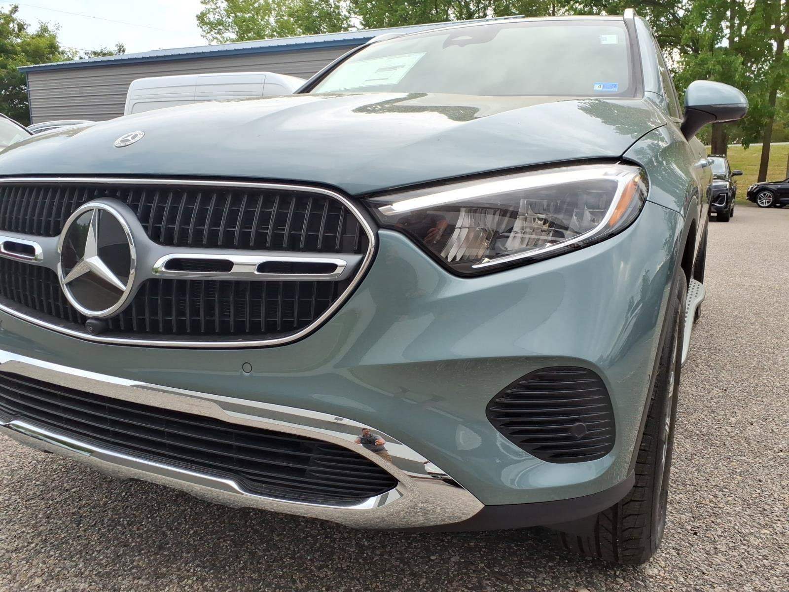 New 2026 Mercedes-Benz GLC 300 4MATIC image 2
