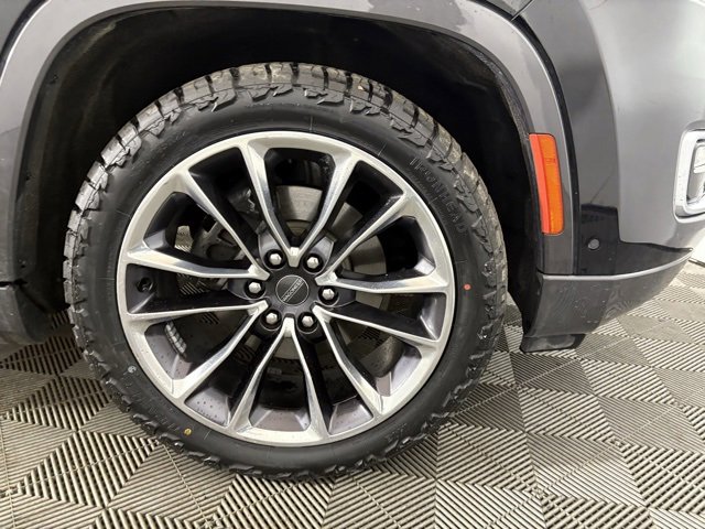 Used 2022 Jeep Wagoneer Series III w/ Premium Group I image 24