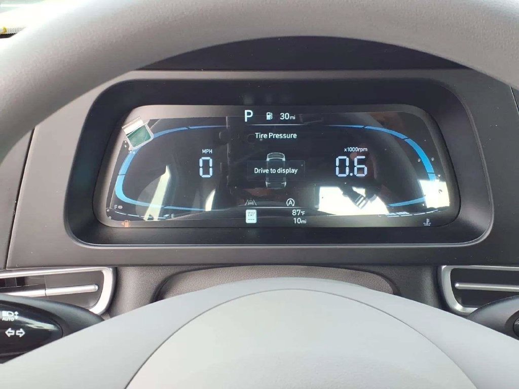 New 2026 Hyundai Elantra SE FWD image 13