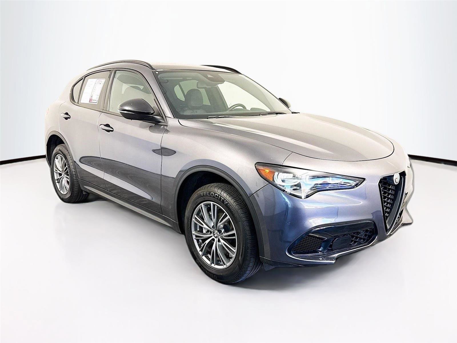 Used 2024 Alfa Romeo Stelvio Sprint RWD image 39