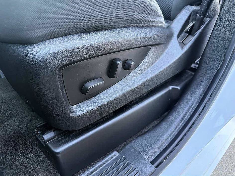 Used 2015 GMC Sierra 1500 SLE w/ SLE Value Package RWD image 14