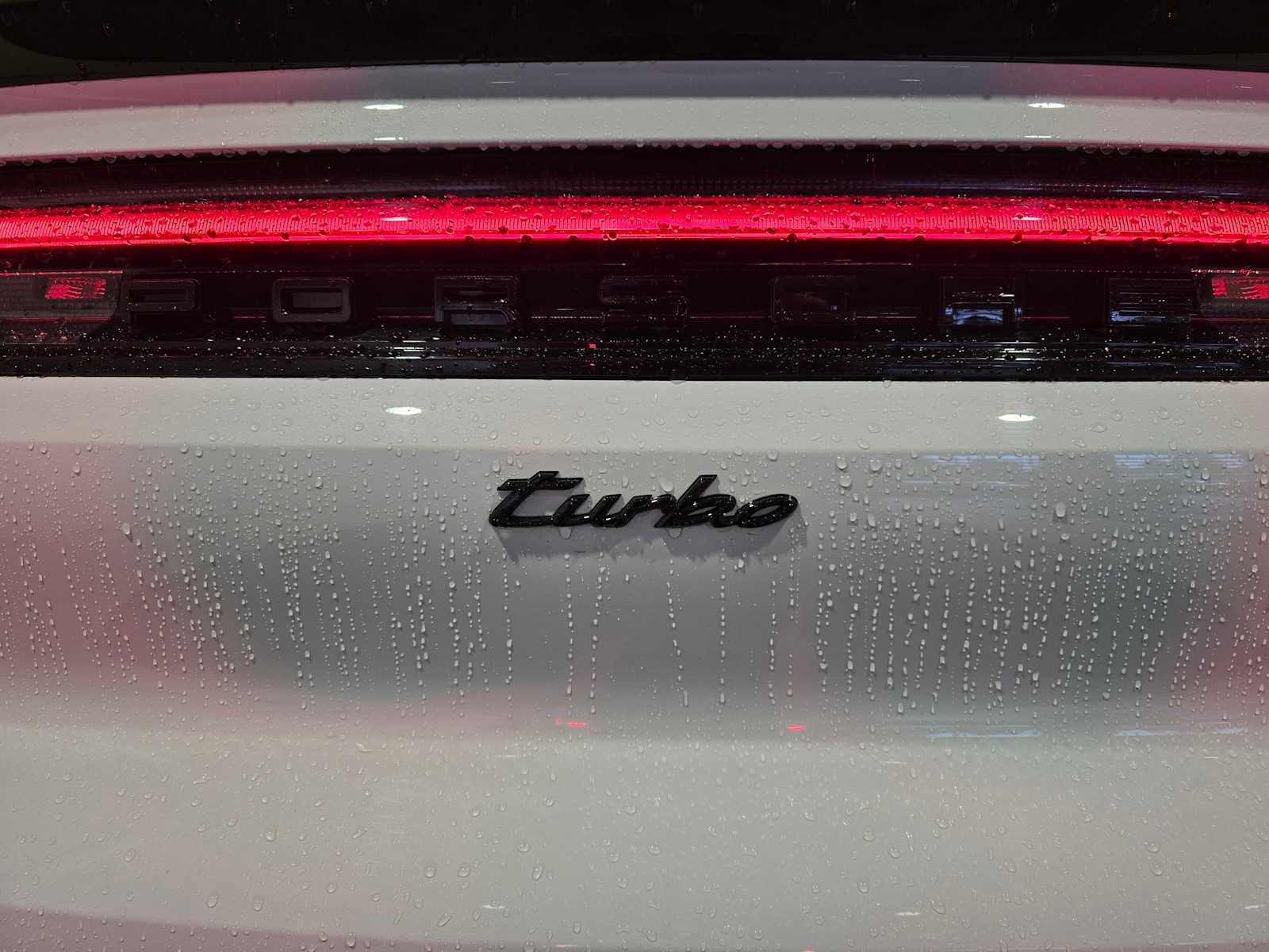 Used 2025 Porsche Cayenne Turbo AWD/4WD image 16