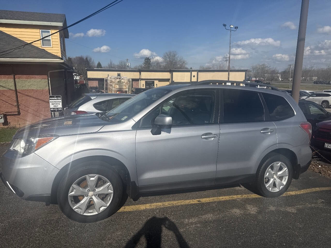 Used 2016 Subaru Forester 2.5i Premium w/ All-Weather Package AWD/4WD image 3