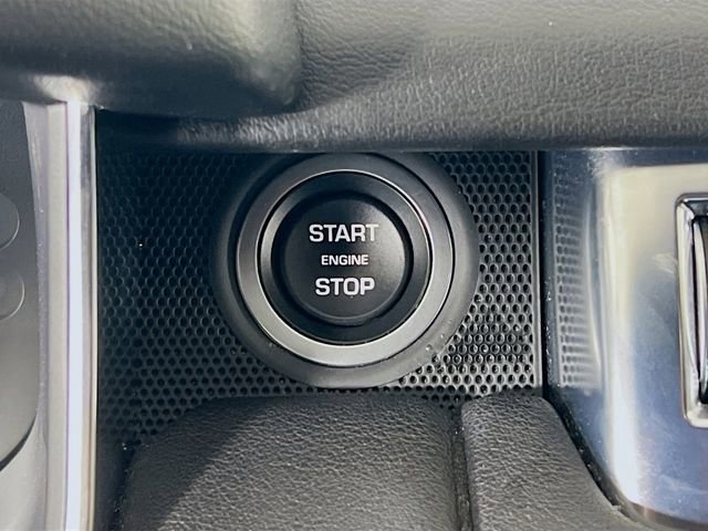 Used 2019 Land Rover Range Rover Sport SE image 19