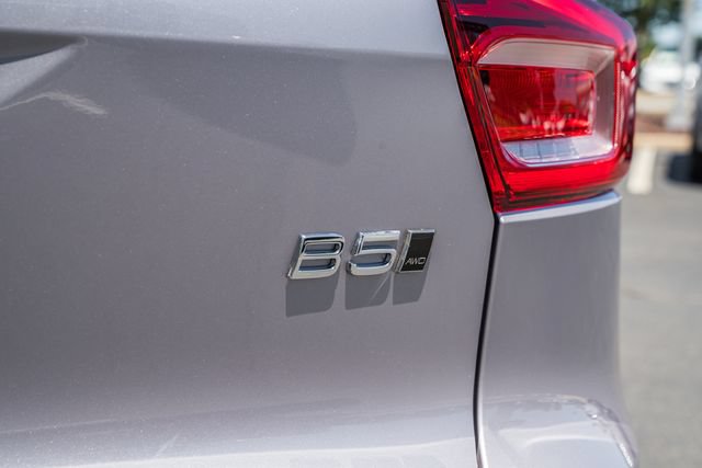New 2026 Volvo XC40 B5 Plus w/ Climate Package AWD/4WD image 8