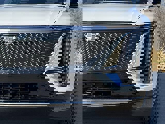 New 2026 Cadillac Lyriq Signature Luxury image 9