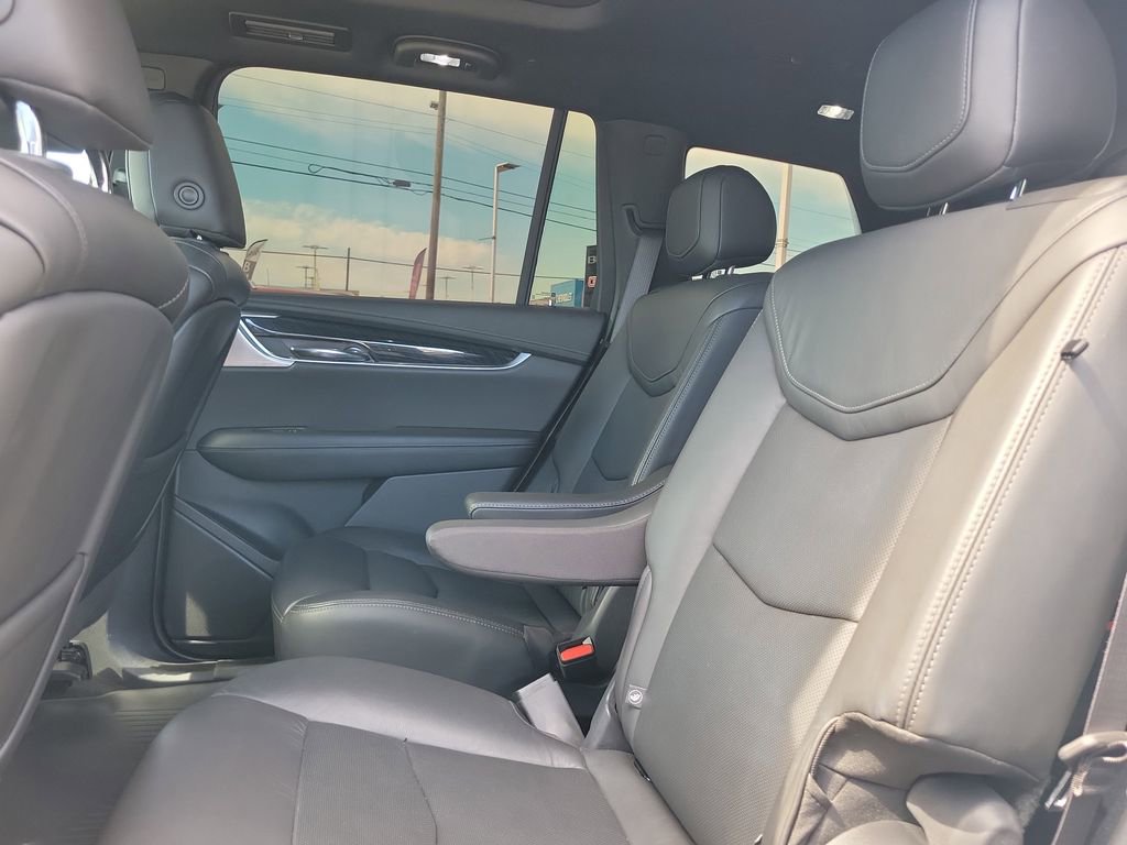 Used 2020 Cadillac XT6 Premium Luxury w/ LPO, Floor Liner Package image 14