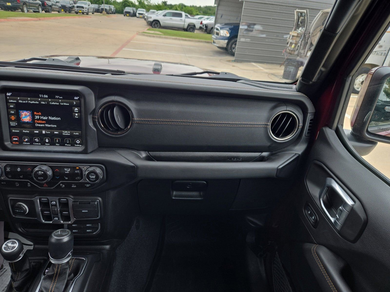 Used 2021 Jeep Wrangler Unlimited Sahara AWD/4WD image 20