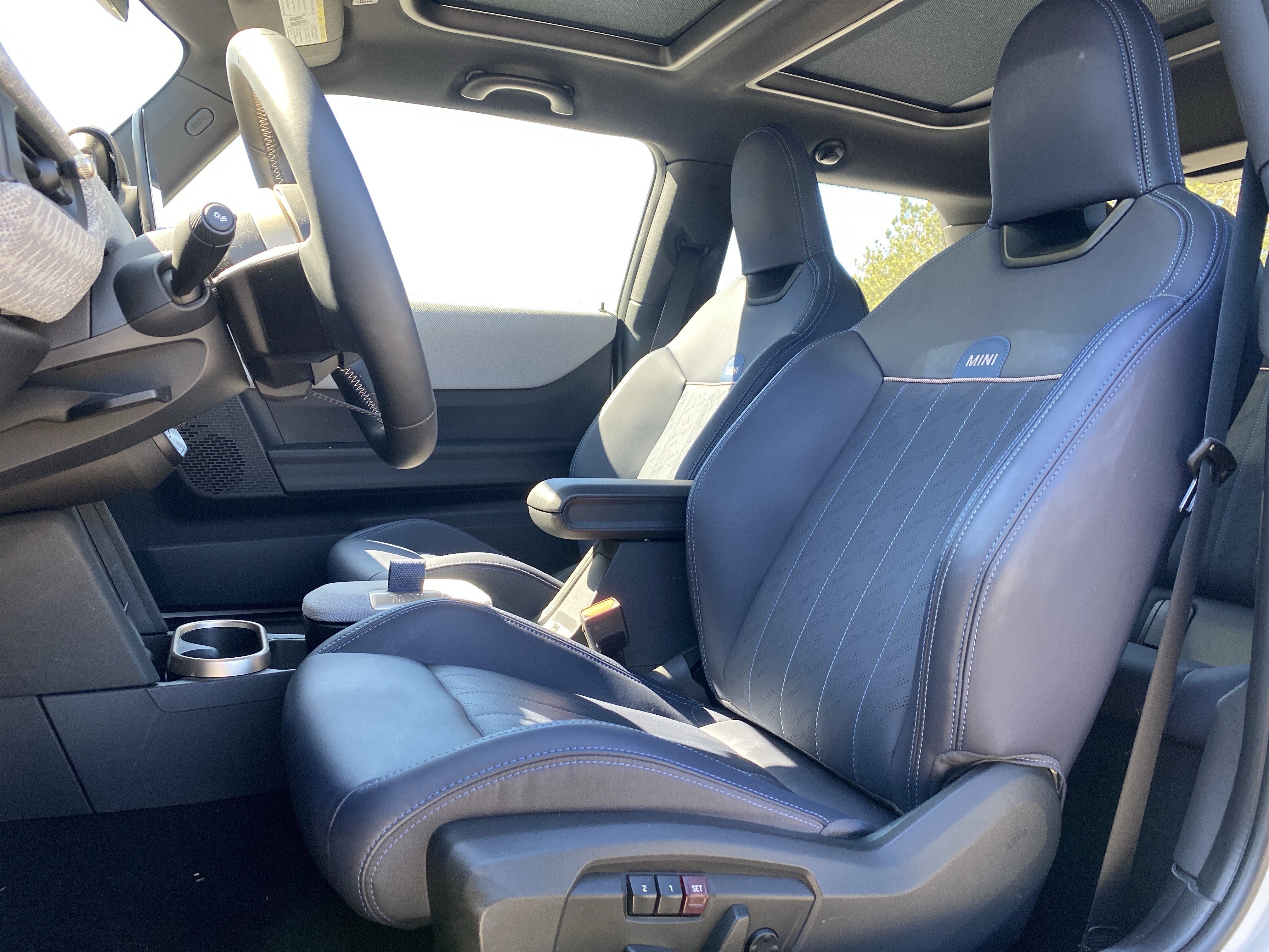 Certified 2025 MINI Cooper S image 7