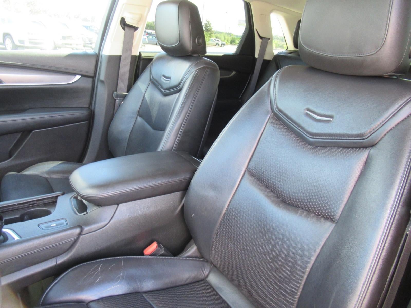 Used 2017 Cadillac XT5 Luxury w/ Driver Awareness Package FWD image 20