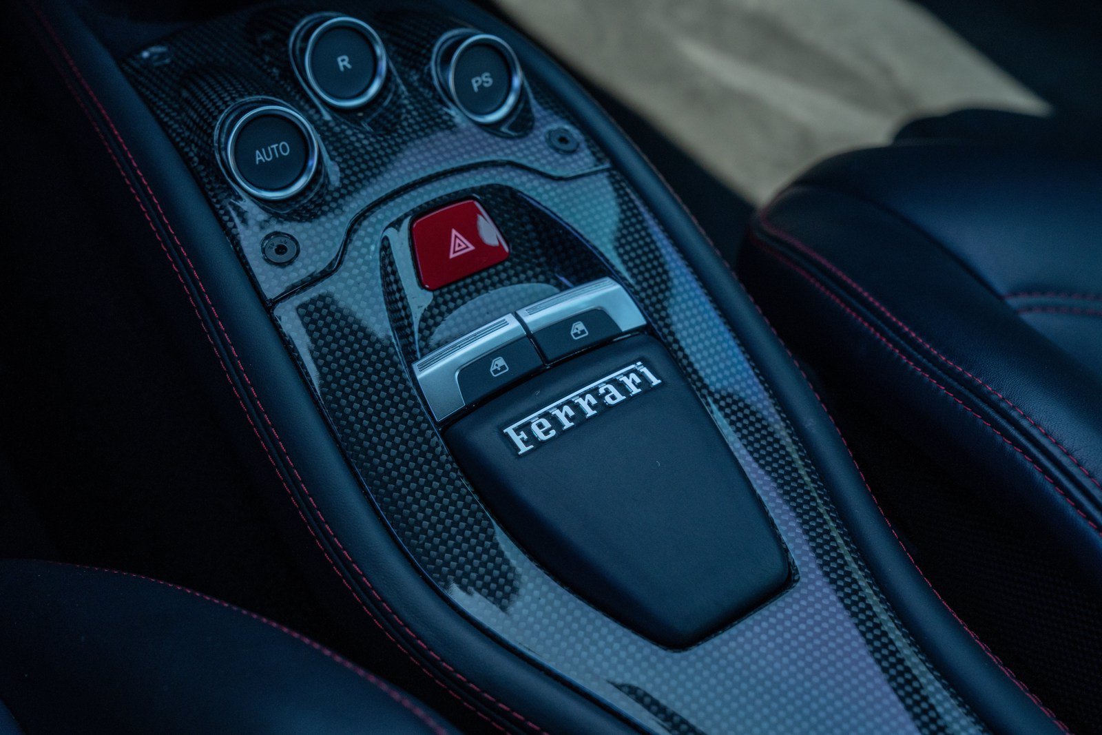 Used 2010 Ferrari 458 Italia Coupe RWD image 45