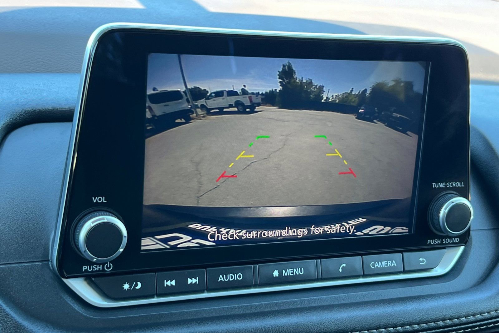 Used 2023 Nissan Rogue SV image 20