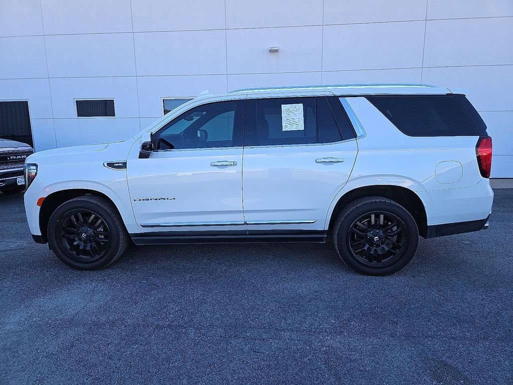 Used 2021 GMC Yukon Denali w/ Denali Premium Package image 3