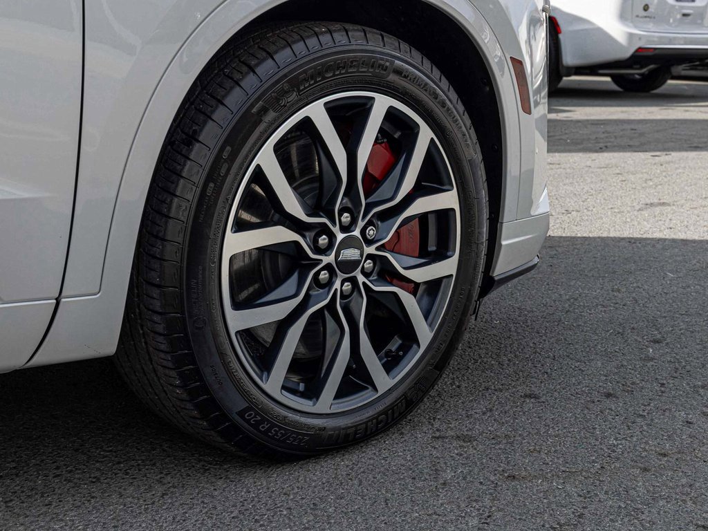 Used 2025 Cadillac XT6 Sport image 9