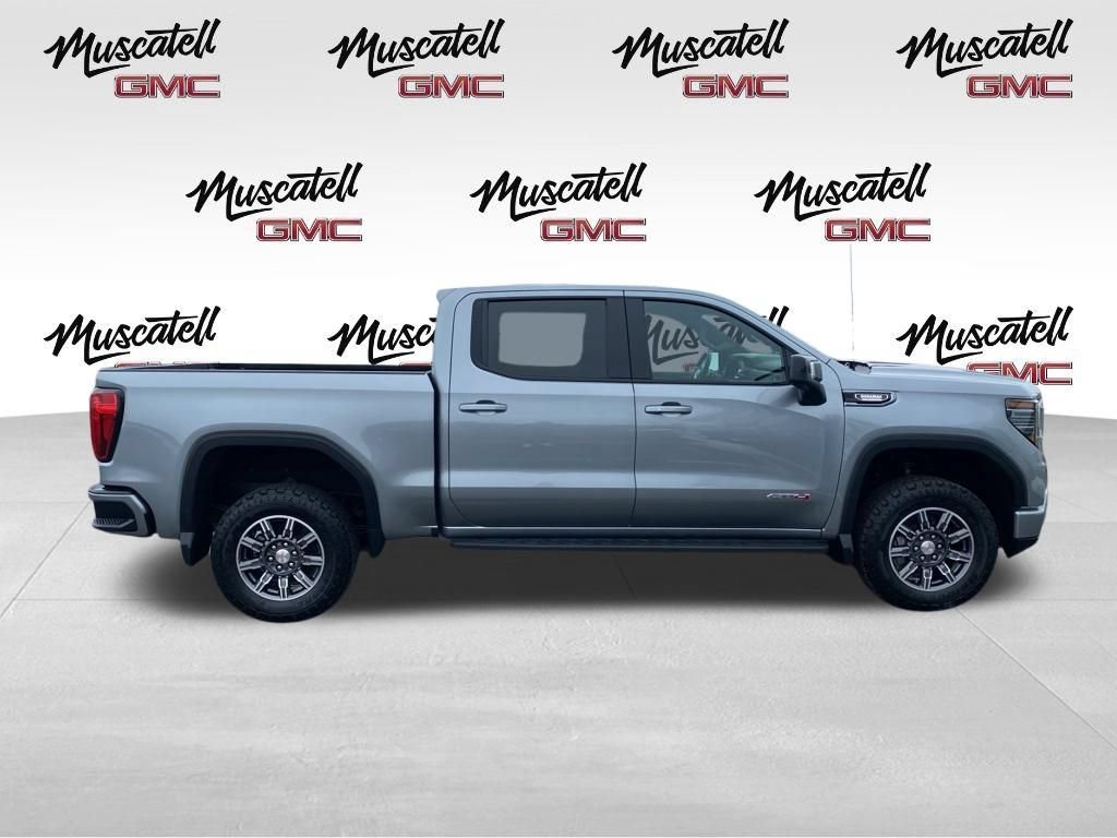 Used 2025 GMC Sierra 1500 AT4 w/ AT4 Premium Package AWD/4WD image 4