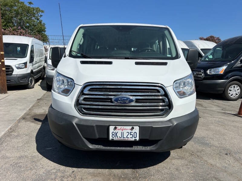 Used 2019 Ford Transit 350 XLT RWD image 2