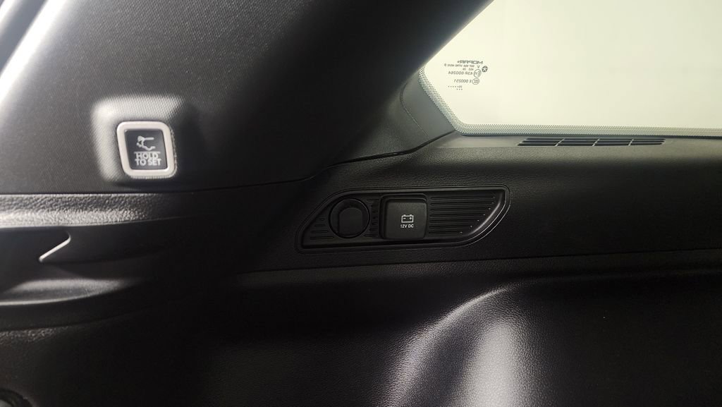 New 2025 Jeep Grand Cherokee Laredo w/ Luxury Tech Group I image 11