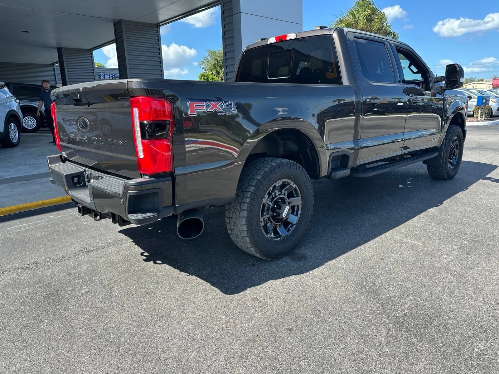 Used 2024 Ford F250 Lariat w/ Lariat Ultimate Package AWD/4WD image 5