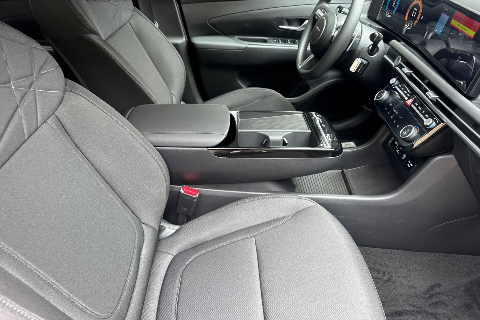 New 2026 Hyundai Tucson Blue SE AWD/4WD image 16