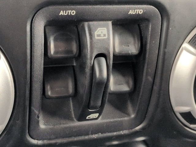 Used 2016 Jeep Wrangler Unlimited Rubicon AWD/4WD image 19