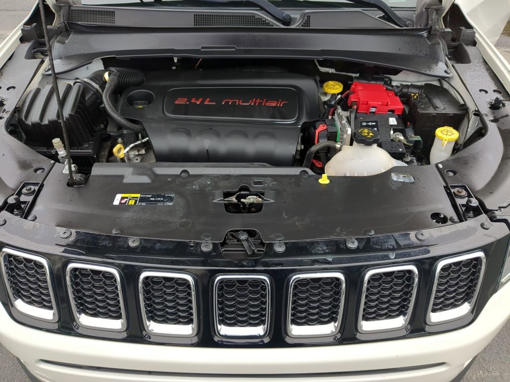 Used 2019 Jeep Compass Latitude w/ Cold Weather Group image 24
