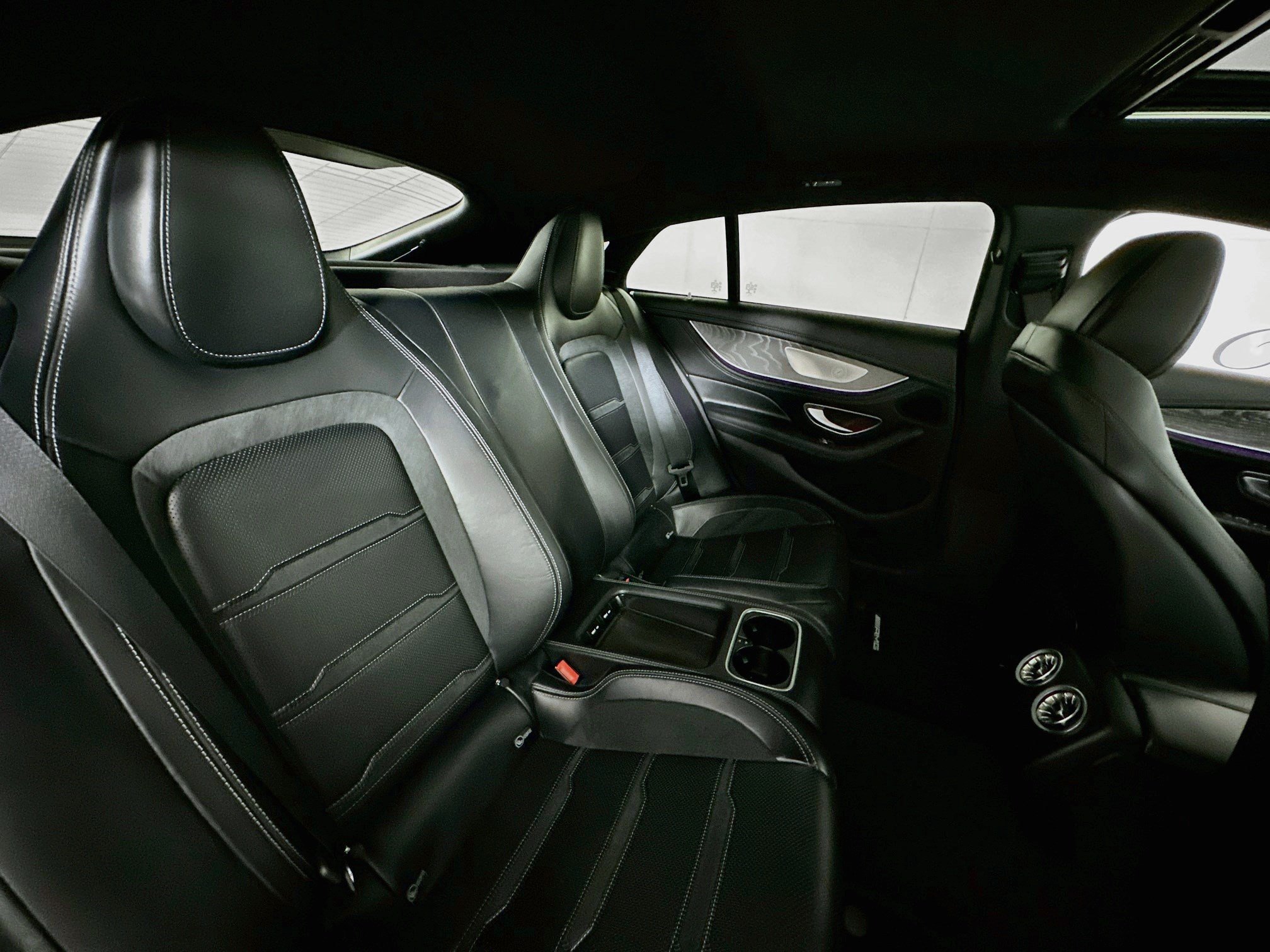 Used 2022 Mercedes-Benz AMG GT 43 w/ Driver Assistance Package image 28