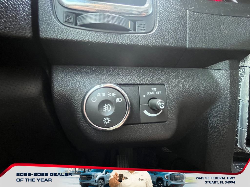 Used 2012 GMC Acadia Denali image 20