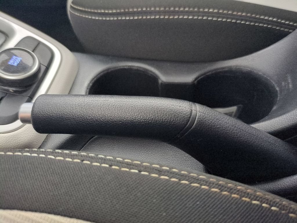 Used 2025 Hyundai Venue SEL FWD image 37