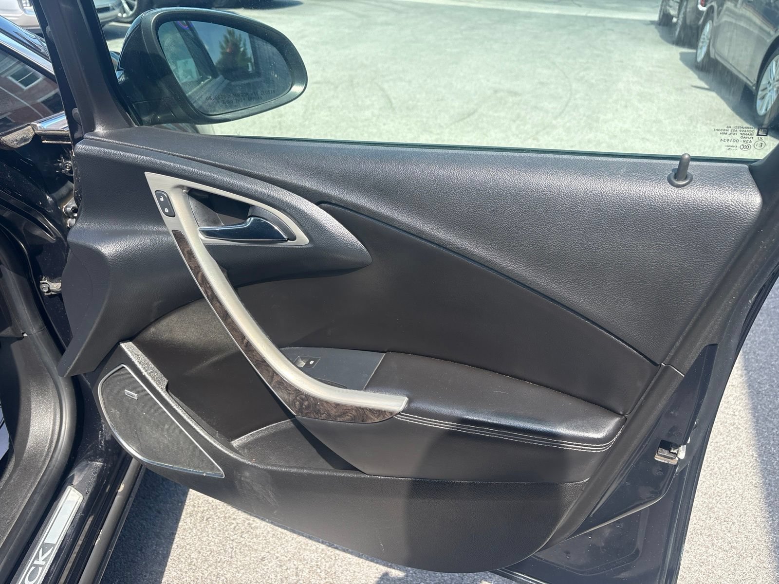 Used 2015 Buick Verano Leather w/ Experience Buick Package FWD image 20