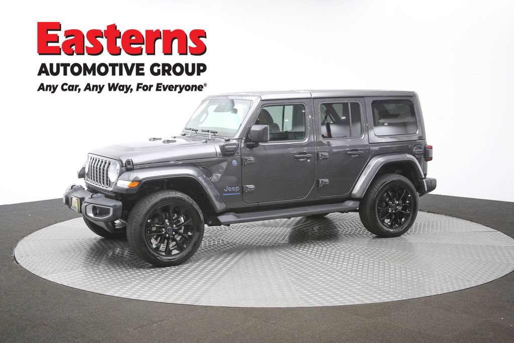 Used 2025 Jeep Wrangler Unlimited Sahara AWD/4WD image 53