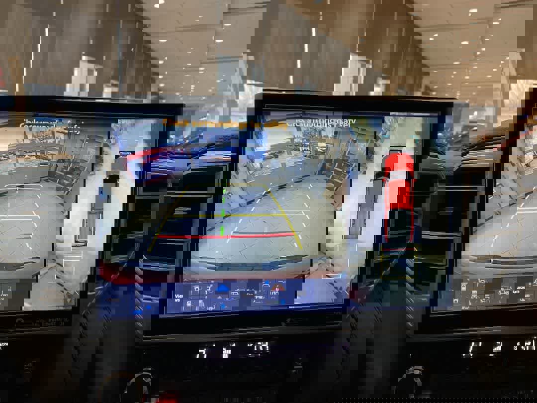 Used 2024 Toyota Tundra Platinum image 19