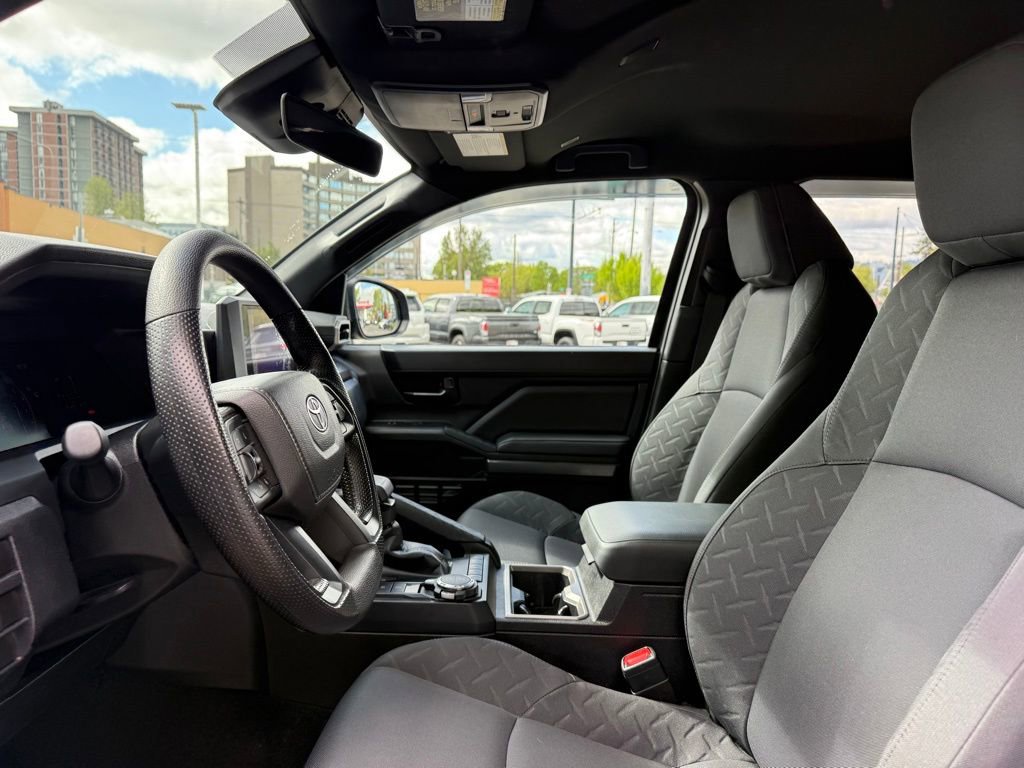 Used 2025 Toyota Tacoma SR5 AWD/4WD image 13