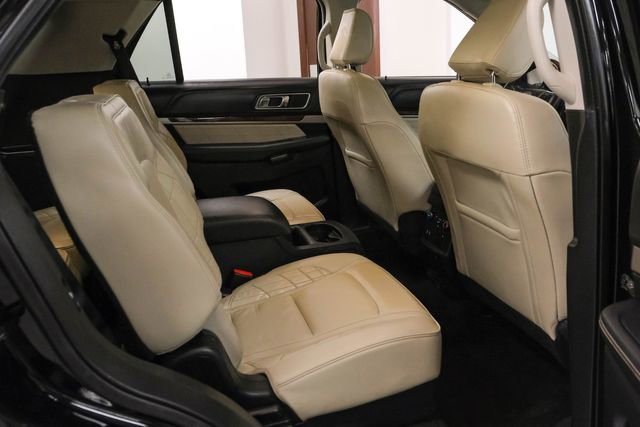Used 2018 Ford Explorer Platinum image 34