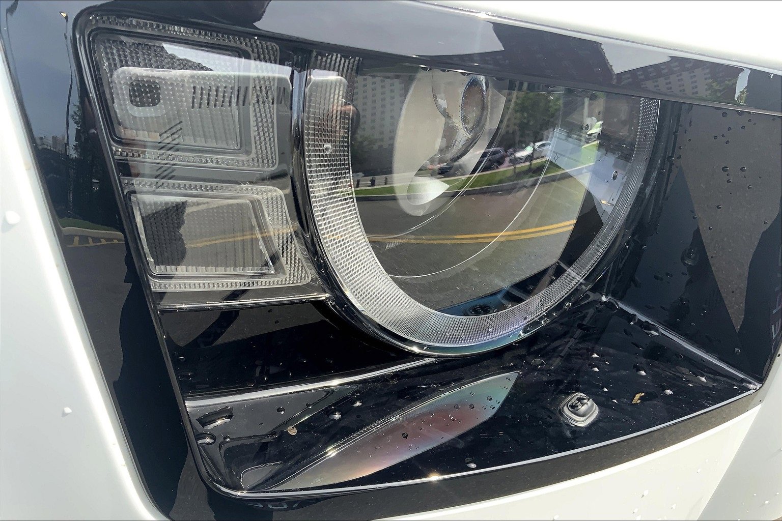 New 2025 Land Rover Defender 130 V8 image 13