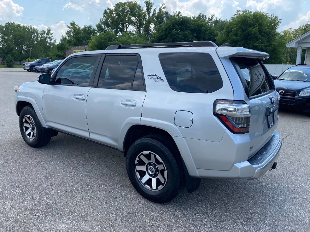 Used 2019 Toyota 4Runner TRD Off-Road Premium image 3
