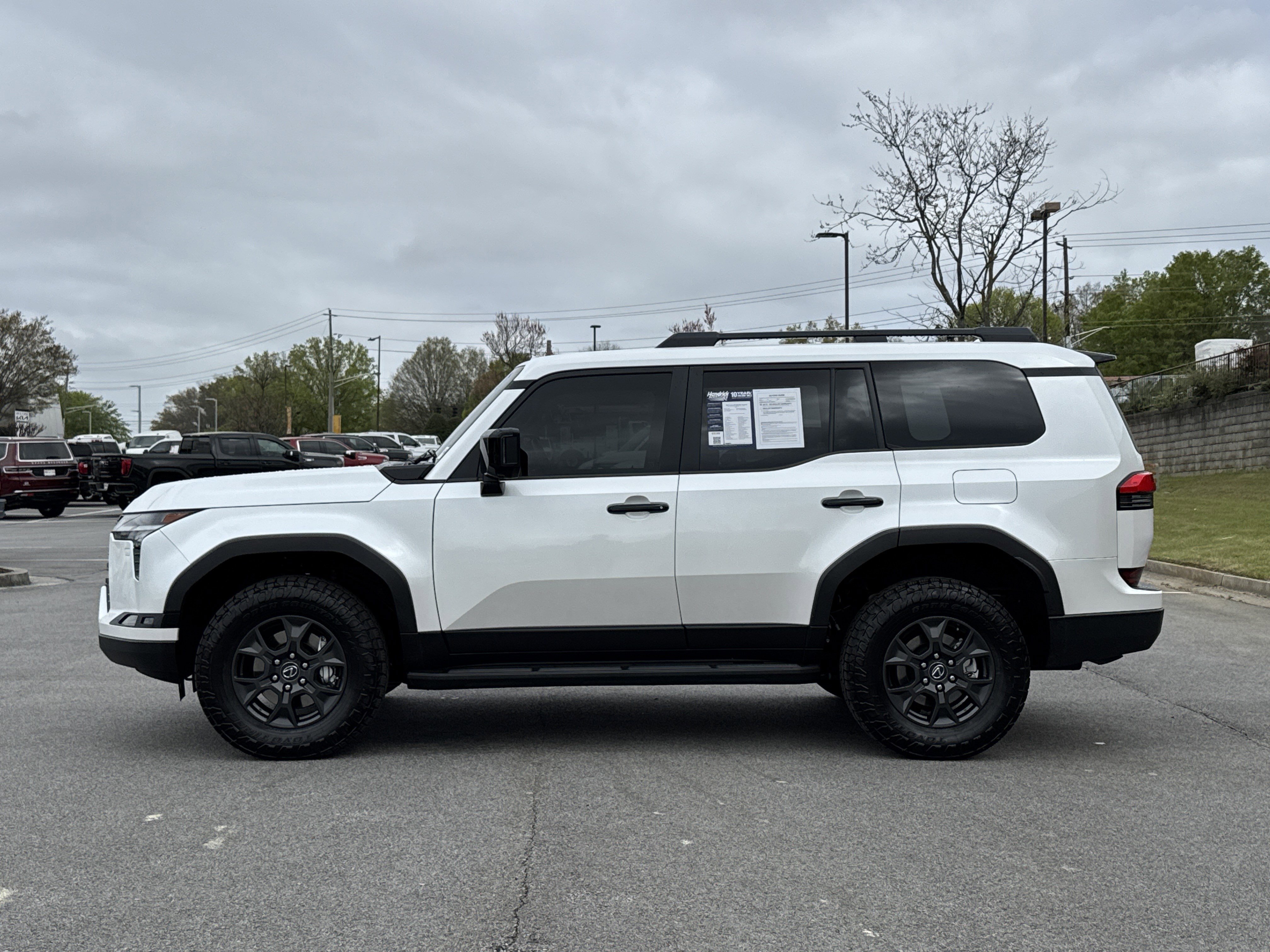 Used 2024 Lexus GX 550 image 7