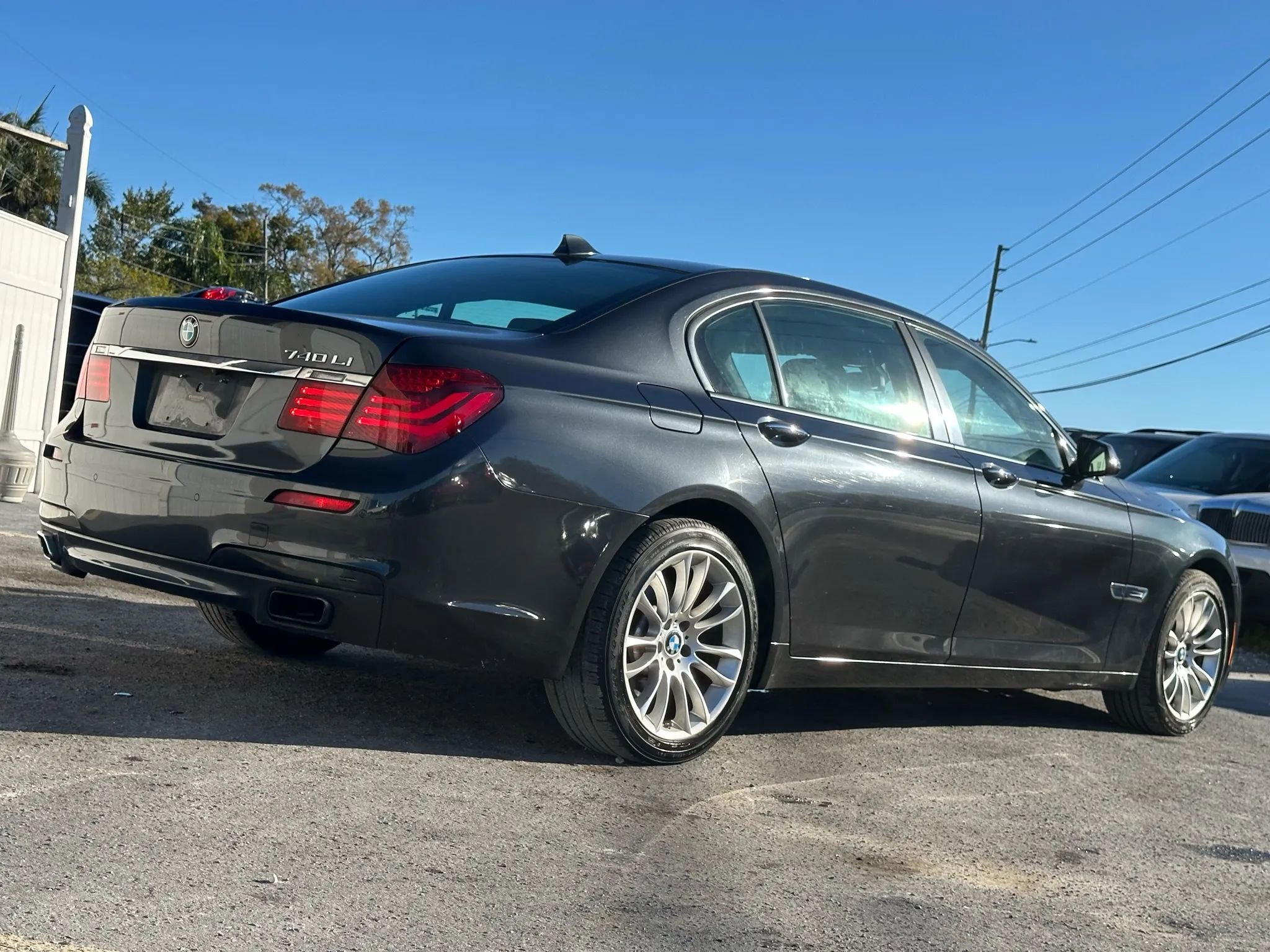 Used 2014 BMW 740Li image 5