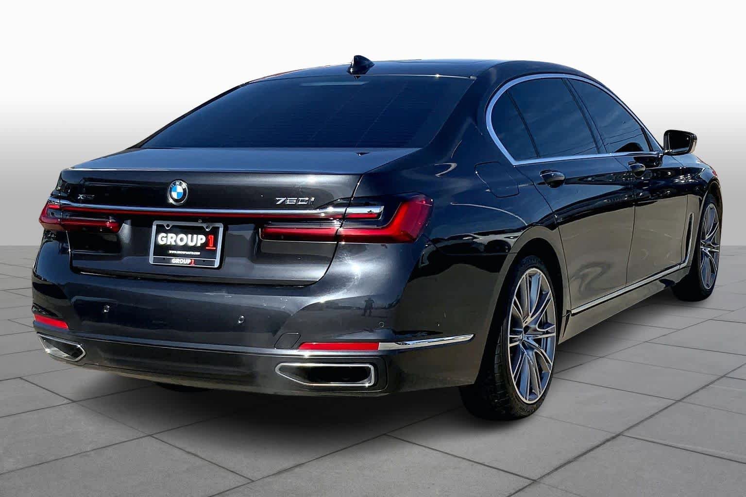 Used 2021 BMW 750i xDrive w/ Luxury Rear Seating Package image 6