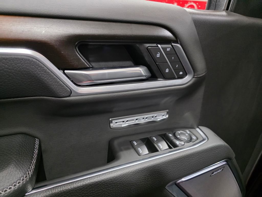 Used 2025 GMC Sierra 1500 Denali w/ Technology Package image 13