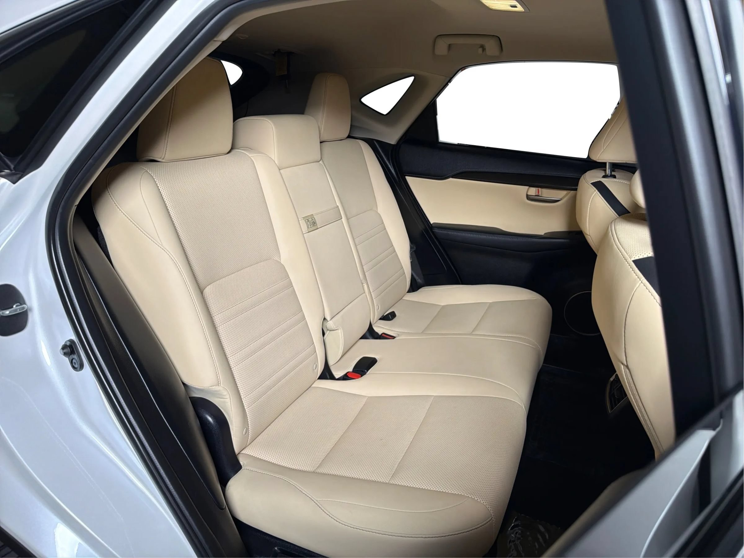 Used 2017 Lexus NX 200t FWD image 28
