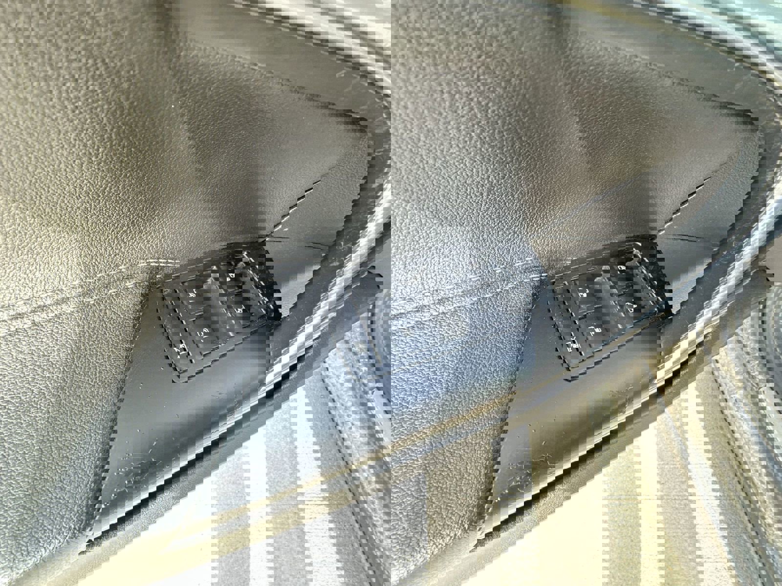 Used 2011 Buick Regal CXL w/ RL3 Preferred Equipment Group image 19