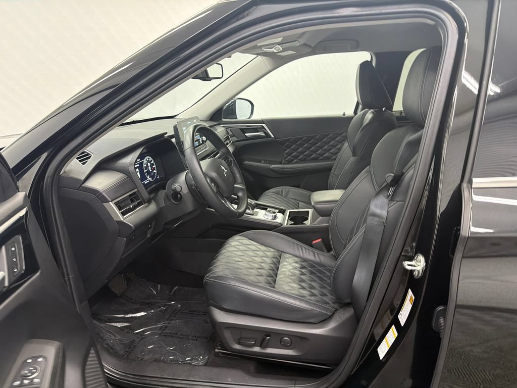 Used 2024 Mitsubishi Outlander SEL FWD image 9