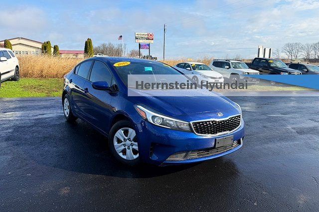 Used 2018 Kia Forte LX image 1